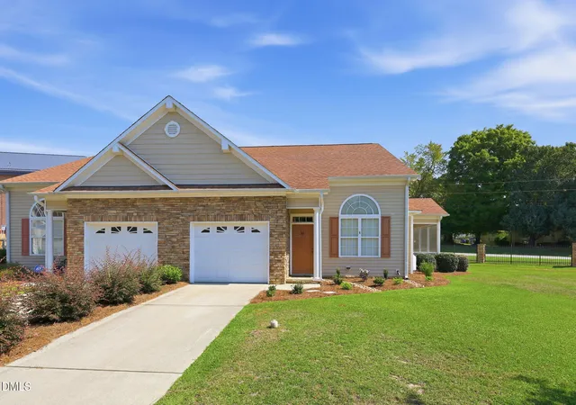 Townhouse for sale at 36 Old Trestle Ct, Angier, NC 27501 | MLS# 10190568
