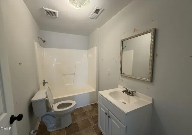 Photo 3 of Single family home for sale at 812 S & 814 5th St, Smithfield, NC 27577 | MLS# 10190576 | Listing updated on 2026-09-18