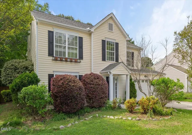 Photo 3 of Single family home for sale at 5305 Cardinal Grv Blvd, Raleigh, NC 27616 | MLS# 10190591 | Listing updated on 2026-09-16
