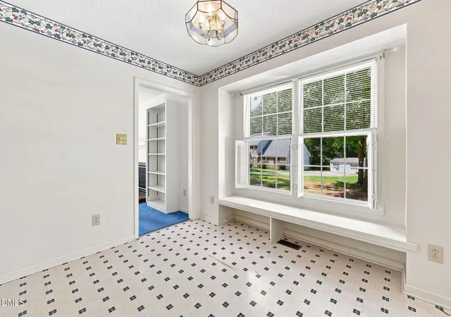 Photo 3 of Sale Pending at 606 Dabney Woods Ln, Henderson, NC 27537 | MLS# 10190659 | Listing updated on 2026-09-11