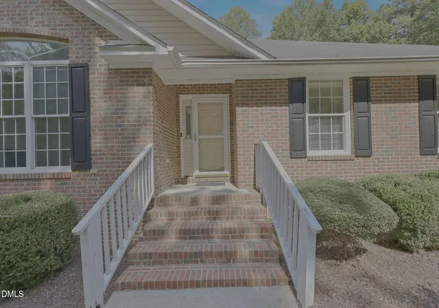 Photo 4 of Single family home for sale at 606 Dabney Woods Ln, Henderson, NC 27537 | MLS# 10190659 | Listing updated on 2026-10-19