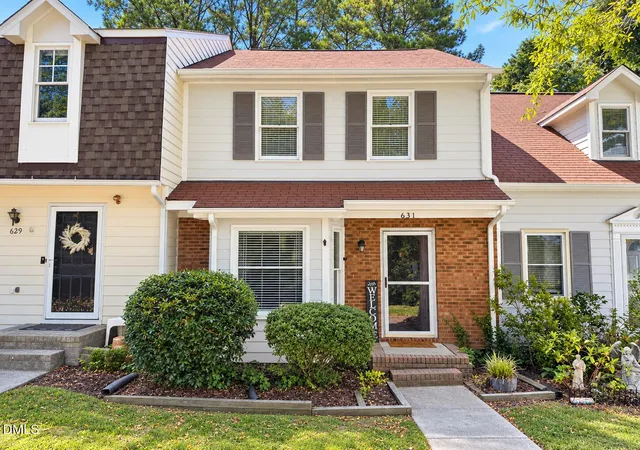Townhouse for sale at 631 Middleton Ave, Cary, NC 27513 | MLS# 10190837