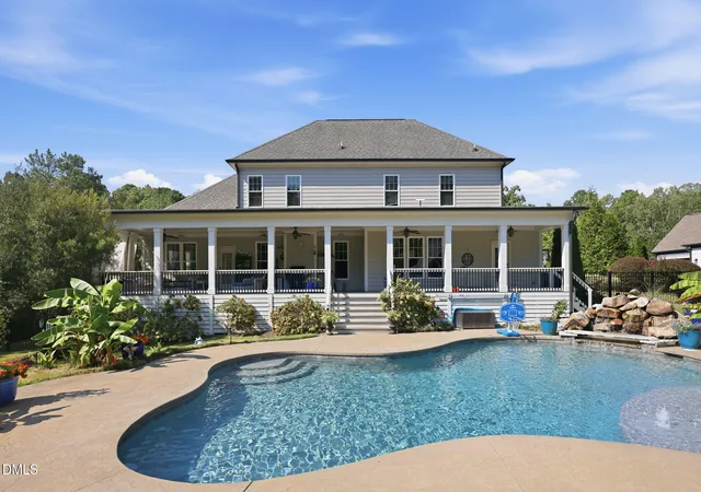 Photo 2 of Single family home for sale at 270 Rivers Edge Dr, Youngsville, NC 27596 | MLS# 10190753 | Listing updated on 2026-09-20