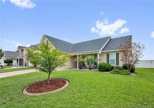 Photo 2 of Single family home for sale at 507 Fairfield Cir, Raeford, NC 28376 | MLS# 768637 | Listing updated on 2026-09-03
