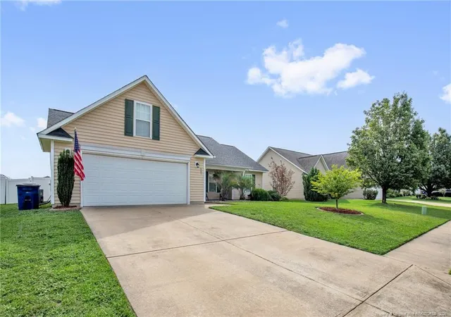 Photo 3 of Single family home for sale at 507 Fairfield Cir, Raeford, NC 28376 | MLS# 768637 | Listing updated on 2026-09-03