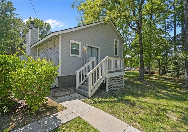 Photo 3 of Sale Pending at 417 Crestview St, Sanford, NC 27330 | MLS# 768868 | Listing updated on 2026-09-07