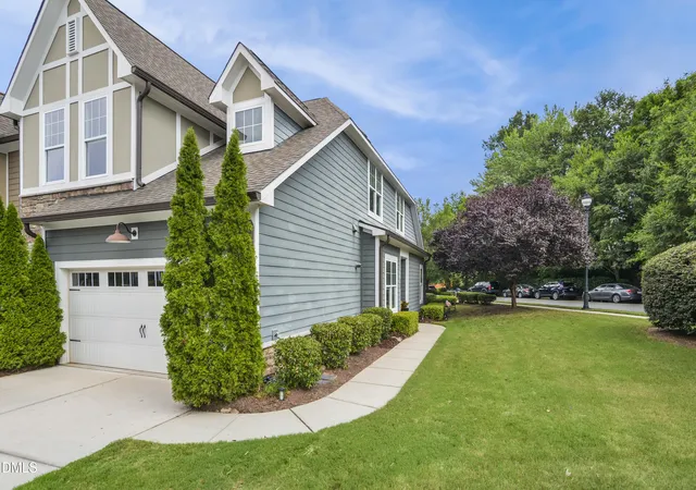 Photo 2 of Townhouse for sale at 789 Fallon Grv Way, Raleigh, NC 27608 | MLS# 10191162 | Listing updated on 2026-09-12