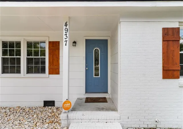 Photo 2 of Single family home for sale at 4937 Ellsworth Dr, Fayetteville, NC 28304 | MLS# 768829 | Listing updated on 2026-09-17