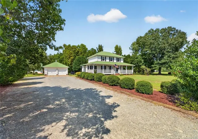 Photo 3 of Sale Pending at 2548 Mcfayden Rd, Fayetteville, NC 28306 | MLS# 768711 | Listing updated on 2026-09-14