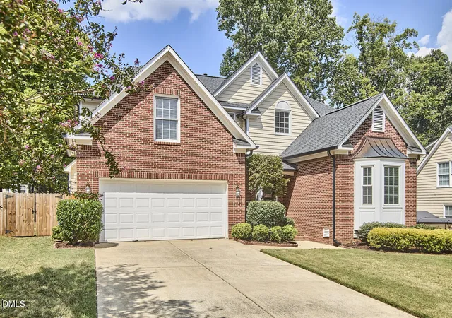 Photo 2 of Sale Pending at 7908 Broad St, Raleigh, NC 27613 | MLS# 10191436 | Listing updated on 2026-09-13