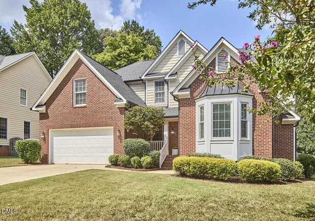 Photo 3 of Sale Pending at 7908 Broad St, Raleigh, NC 27613 | MLS# 10191436 | Listing updated on 2026-09-13