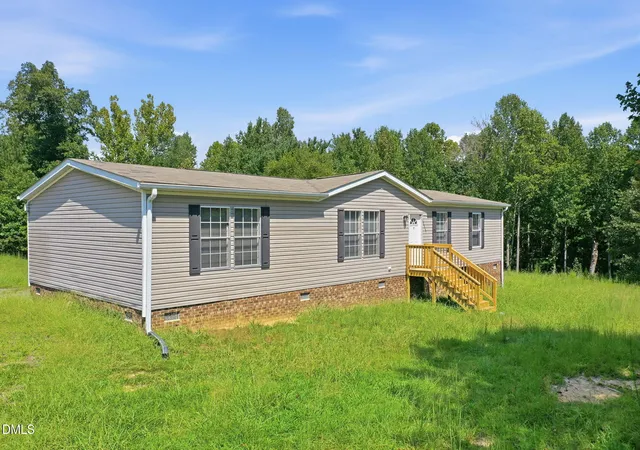 Photo 2 of Manufactured home for sale at 2132 Briar Fld Dr, Mebane, NC 27302 | MLS# 10190972 | Listing updated on 2026-09-04