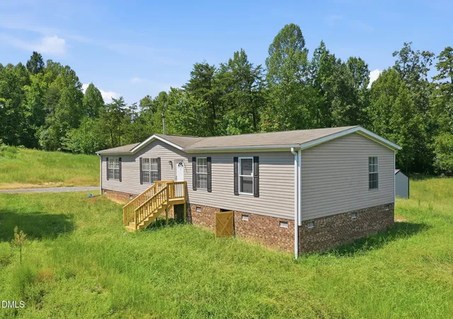 Photo 3 of Manufactured home for sale at 2132 Briar Fld Dr, Mebane, NC 27302 | MLS# 10190972 | Listing updated on 2026-09-04