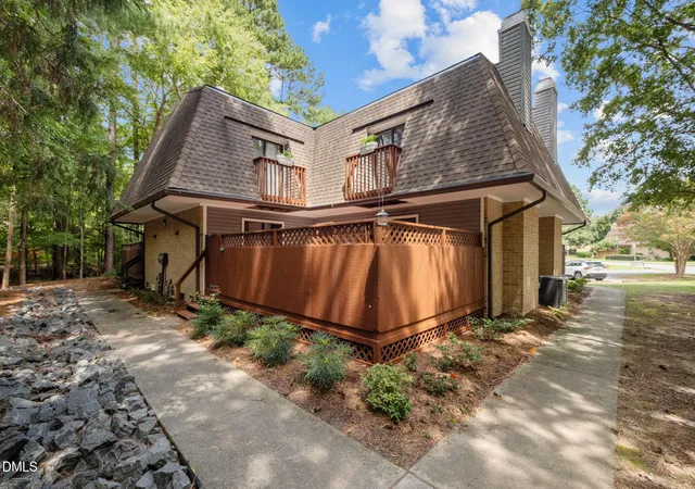 Photo 2 of Condo for sale at 167 Springberry Ln, Chapel Hill, NC 27517 | MLS# 10192473 | Listing updated on 2026-10-03