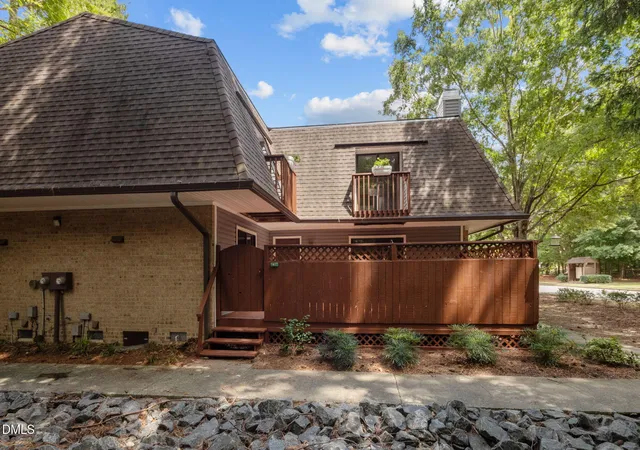 Photo 3 of Condo for sale at 167 Springberry Ln, Chapel Hill, NC 27517 | MLS# 10192473 | Listing updated on 2026-10-03