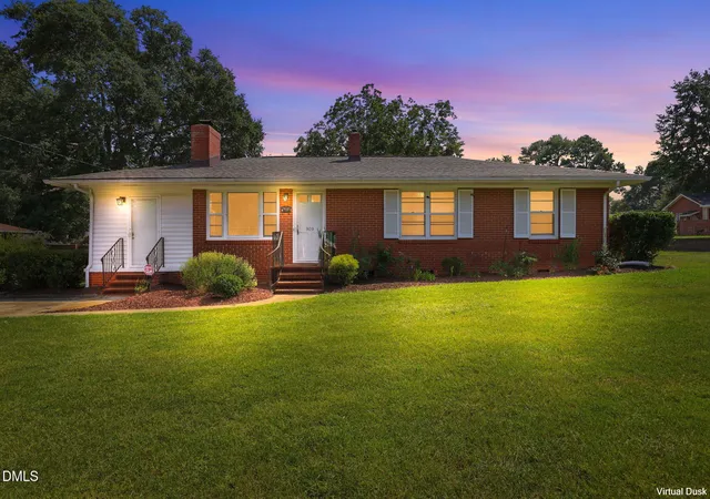 Photo 1 of Single family home for sale at 909 Brooks Ave, Garner, NC 27529 | MLS# 10190829 | Listing updated on 2026-09-13