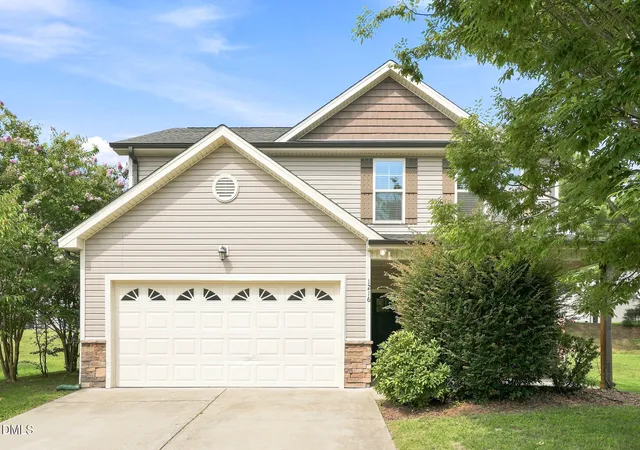 Single family home for sale at 1216 Braemar Highland Dr, Zebulon, NC 27597 | MLS# 10190729