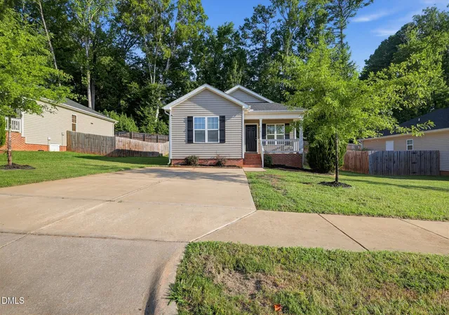 Photo 2 of Single family home for sale at 118 Volunteer St, Garner, NC 27529 | MLS# 10190732 | Listing updated on 2026-09-04