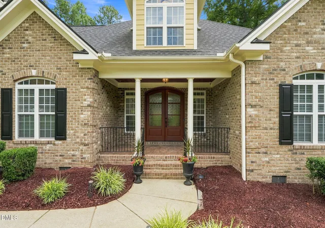 Photo 3 of Single family home for sale at 3016 Slippery Crk Ct, Raleigh, NC 27616 | MLS# 10190844 | Listing updated on 2026-09-20