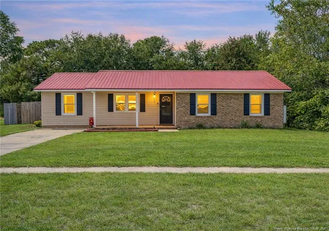 Photo 1 of Single family home for sale at 6106 Lexington Dr, Hope Mills, NC 28348 | MLS# 768571 | Listing updated on 2026-09-08