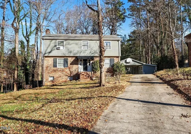 Single family home for sale at 3704 Pembrook Pl, Raleigh, NC 27612 | MLS# 10190788