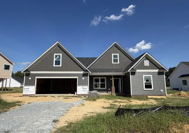 Photo 1 of Single family home for sale at 104 Bernie Dr, Selma, NC 27576 | MLS# 10190875 | Listing updated on 2026-09-17