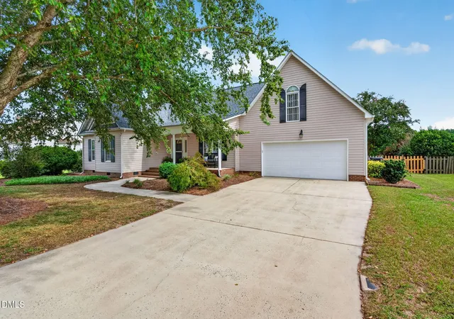 Photo 3 of Single family home for sale at 248 Mar Joy Dr, Dunn, NC 28334 | MLS# 10190766 | Listing updated on 2026-09-05