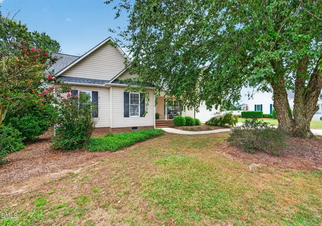 Photo 4 of Single family home for sale at 248 Mar Joy Dr, Dunn, NC 28334 | MLS# 10190766 | Listing updated on 2026-09-05