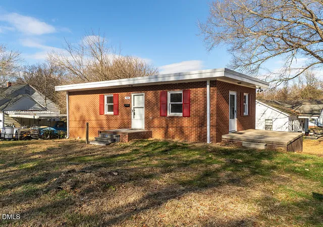 Photo 2 of Single family home for sale at 703 Wicker St, Burlington, NC 27217 | MLS# 10191526 | Listing updated on 2026-09-11