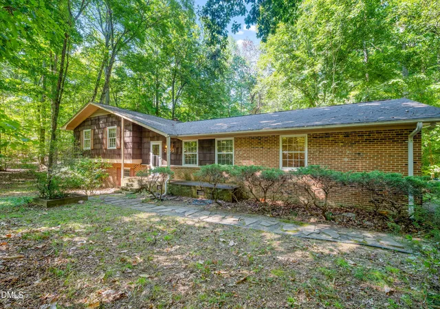 Photo 2 of Sale Pending at 2805 Sparger Rd, Durham, NC 27705 | MLS# 10190978 | Listing updated on 2026-09-18
