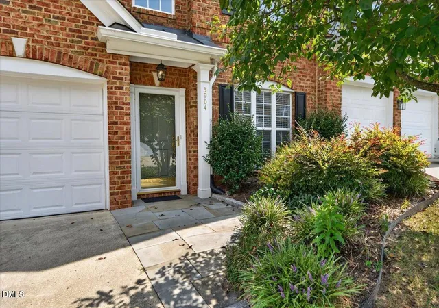 Photo 2 of Townhouse for sale at 3904 Sunset Maple Ct, Raleigh, NC 27612 | MLS# 10191590 | Listing updated on 2026-09-21