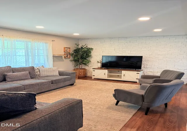 Photo 2 of Single family home for sale at 3700 Arrowwood Dr, Raleigh, NC 27604 | MLS# 10190869 | Listing updated on 2026-09-04