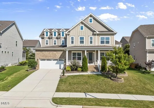 Photo 2 of Single family home for sale at 613 White Oak Pond Rd, Apex, NC 27523 | MLS# 10191048 | Listing updated on 2026-09-20