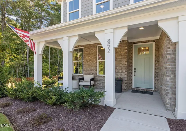 Photo 3 of Single family home for sale at 852 Dragonfly Pond Way, Wake Forest, NC 27587 | MLS# 10190993 | Listing updated on 2026-09-10