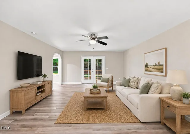 Photo 3 of Sale Pending at 104 Knights Way, Youngsville, NC 27596 | MLS# 10190917 | Listing updated on 2026-09-14