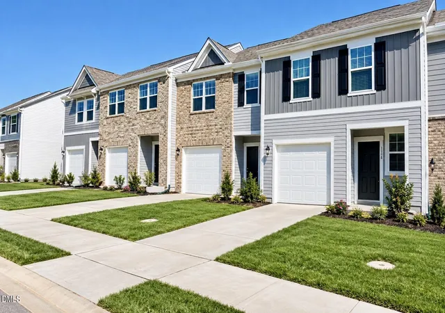 Photo 1 of Sale Pending at 124 S Meyers Ct, Clayton, NC 27520 | MLS# 10190871 | Listing updated on 2026-10-05