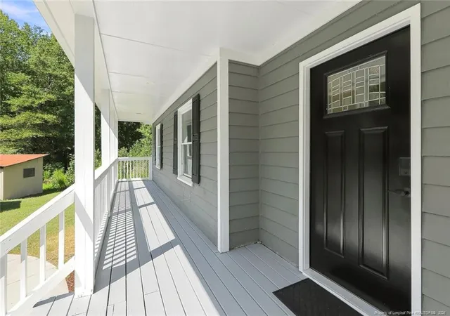 Photo 3 of Sale Pending at 1125 Batchelor Dr, Apex, NC 27523 | MLS# 768635 | Listing updated on 2026-09-15