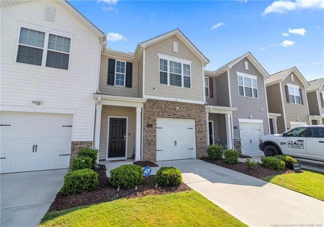 Photo 3 of Townhouse for sale at 1406 Gracie Ln, Carthage, NC 28327 | MLS# 768920 | Listing updated on 2026-09-04
