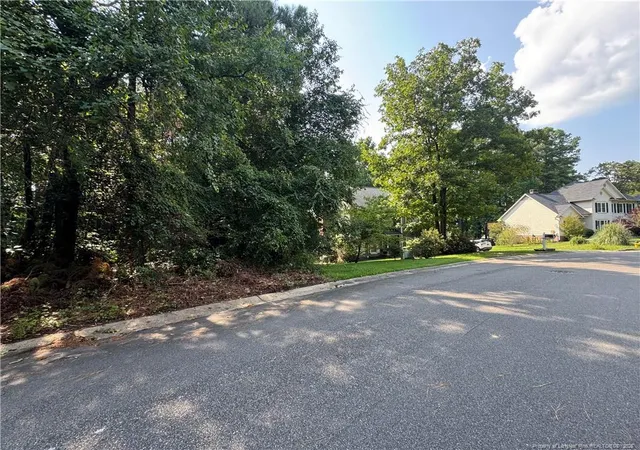 Photo 3 of Sale Pending at 709 Stonington Dr, Fayetteville, NC 28311 | MLS# 768923 | Listing updated on 2026-09-22