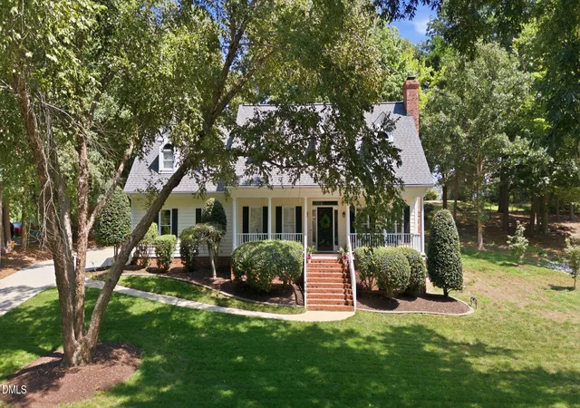 Photo 3 of Sale Pending at 418 Neuse Ridge Dr, Clayton, NC 27527 | MLS# 10190919 | Listing updated on 2026-09-14