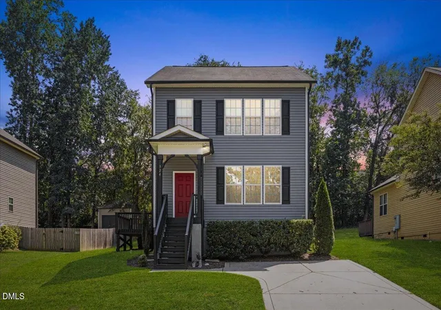 Photo 1 of Single family home for sale at 324 Chamberlain Dr, Clayton, NC 27527 | MLS# 10190891 | Listing updated on 2026-09-05