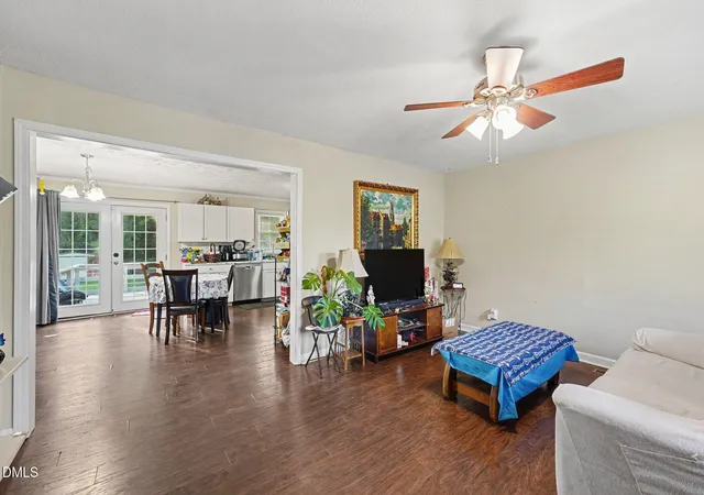 Photo 2 of Single family home for sale at 2052 Mango Cir, Fayetteville, NC 28304 | MLS# 10191715 | Listing updated on 2026-09-10