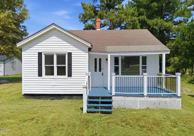 Photo 1 of Single family home for sale at 2695 Lizzie Ml Rd, Selma, NC 27576 | MLS# 10190902 | Listing updated on 2026-09-04