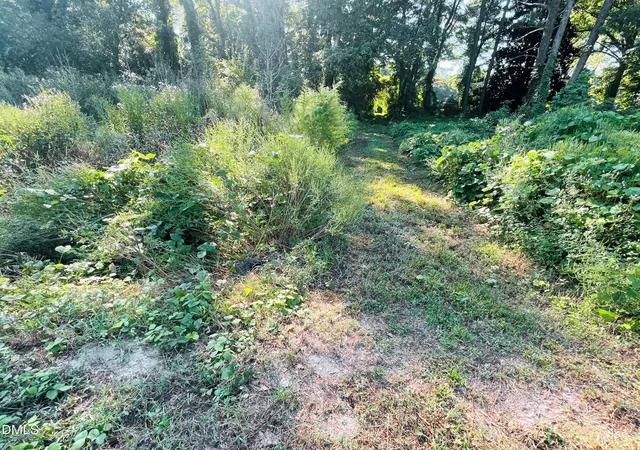 Photo 4 of House for sale at 8411 Nc 27 W, Lillington, NC 27546 | MLS# 10190895 | Listing updated on 2026-09-14