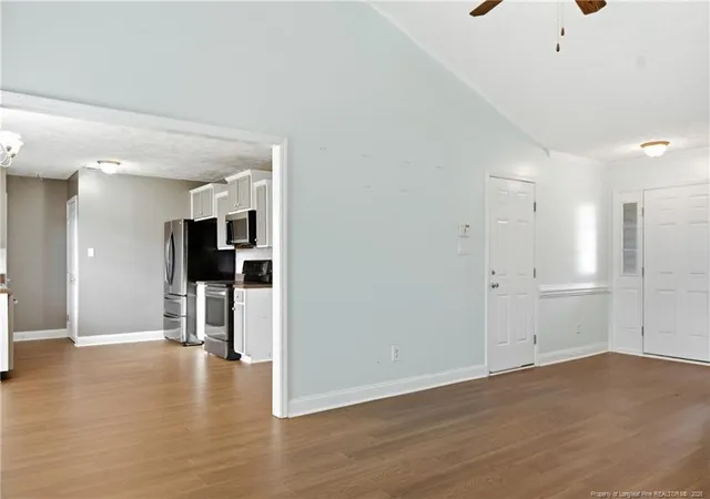Photo 4 of Sale Pending at 5617 Prestonfield Ln, Hope Mills, NC 28348 | MLS# 768118 | Listing updated on 2026-09-12