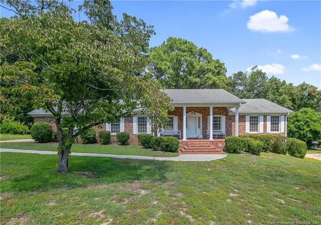Photo 1 of Single family home for sale at 225 Vivian Dr, Fayetteville, NC 28311 | MLS# 768453 | Listing updated on 2026-09-21