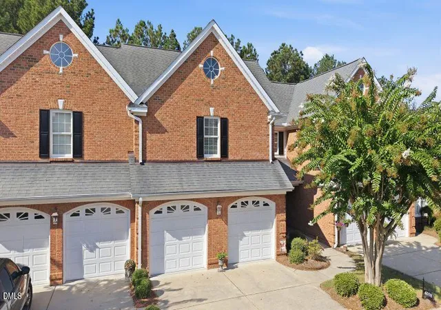 Photo 2 of Townhouse for sale at 4008 Townes Ct N, Wilson, NC 27896 | MLS# 10190946 | Listing updated on 2026-09-05