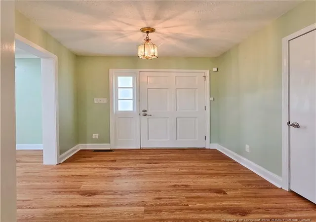 Photo 3 of Single family home for sale at 3209 Kentyre Dr, Fayetteville, NC 28303 | MLS# 768934 | Listing updated on 2026-09-04