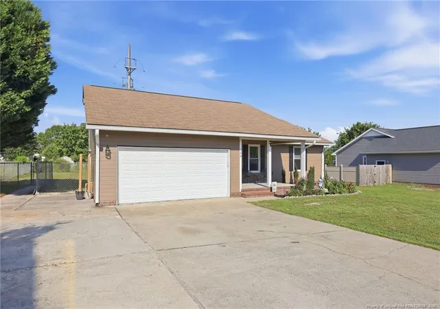 Photo 3 of Sale Pending at 108 Eileen Dr, Spring Lake, NC 28390 | MLS# 768937 | Listing updated on 2026-09-11