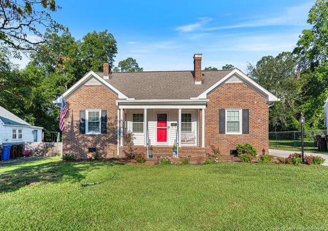 Photo 1 of Single family home for sale at 407 Pilot Ave, Fayetteville, NC 28303 | MLS# 768953 | Listing updated on 2026-09-14
